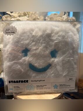 Starface The Big Lil Gift Set White Fuzzy Bag, star balm, 32 pimple patches